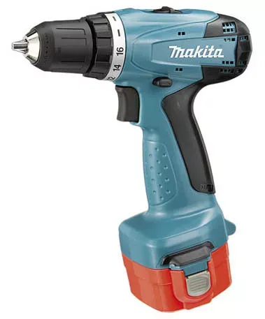 Аккумуляторная ударная дрель-шуруповерт Makita 8281DWАE купить в Ханты-Мансийске