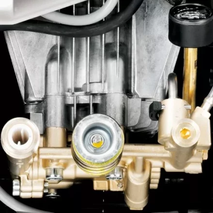 Минимойка-мойка высокого давления KARCHER HD 7/18-4 M  ПРОФЕССИОНАЛЬНАЯ купить в Ханты-Мансийске