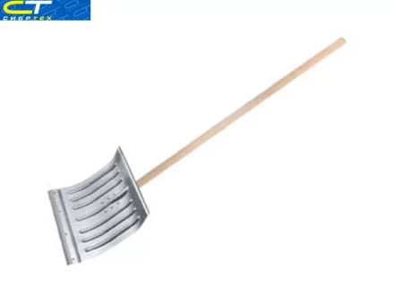 Лопата снеговая 430 х 370 мм с черенком алюм. полотно стальная окантовка  СИБРТЕХ Россия 61582 купить в Ханты-Мансийске