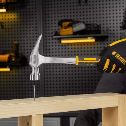 Молоток-гвоздодер 560 г Denzel 10424, цельнометаллический, двухкомпонентная рукоятка купить в Ханты-Мансийске