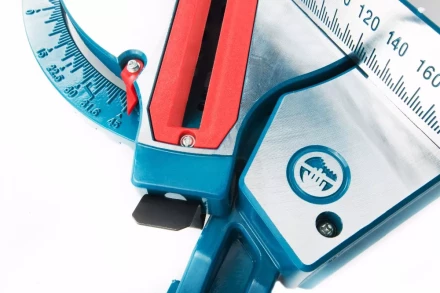 Пила торцовочная Кратон "Зверь машина" MS-1200/210М 4 01 07 026 купить в Ханты-Мансийске