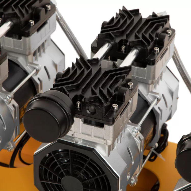 Компрессор безмасляный, малошумный  DLS 2250/100, 2250 Вт, 3x750, 100 л, 410 л/мин блок управления/ Denzel 58029 купить в Ханты-Мансийске