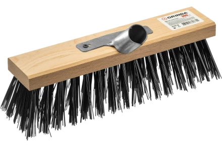 Щетка GRINDA &quot;EURO&quot; уличная без ручки, буковая колодка, жесткая щетина, с металлическим держателем для черенка, 30см 39193-30 купить в Ханты-Мансийске