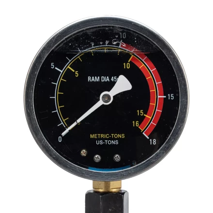 Пресс гидравлический настольный с манометром Stels 52305, 10 т купить в Ханты-Мансийске