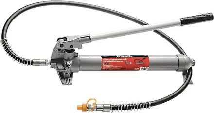 Насос гидравлический со шлангом для 10-тонной растяжки MATRIX 513255 купить в Ханты-Мансийске