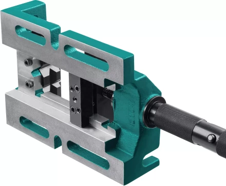 Тиски KRAFTOOL станочные трехсторонние 32716-100 купить в Ханты-Мансийске