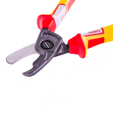 Кабелерез диэлектрические рукоятки до 1000 В трехкомпонентные рукоятки 210 мм Gross 17728 купить в Ханты-Мансийске