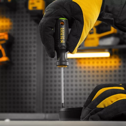 Отвертка, PZ0x75 мм, S2, 3к рукоятка Denzel 122037 купить в Ханты-Мансийске