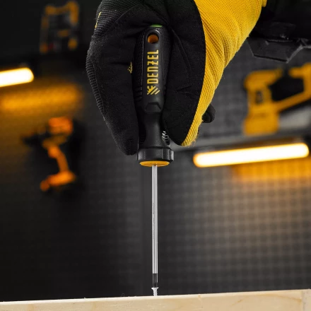 Отвертка, PZ0x75 мм, S2, 3к рукоятка Denzel 122037 купить в Ханты-Мансийске