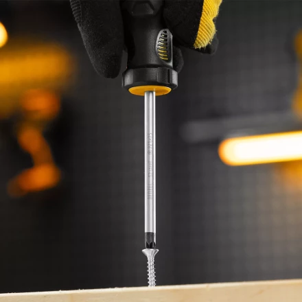 Отвертка, PZ1x75 мм, S2, 3к рукоятка Denzel 122057 купить в Ханты-Мансийске