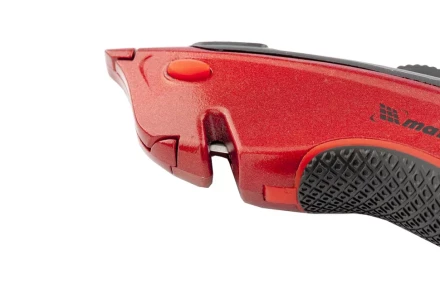 Нож 18мм, выдвижное трапециевидное лезвие, эргономичная двухкомпонентная рукоятка + 3 лезвия MATRIX QUIK BLADE 78925 купить в Ханты-Мансийске