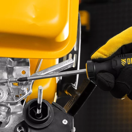 Отвертка, PZ2x100 мм, S2, 3к рукоятка Denzel 122077 купить в Ханты-Мансийске