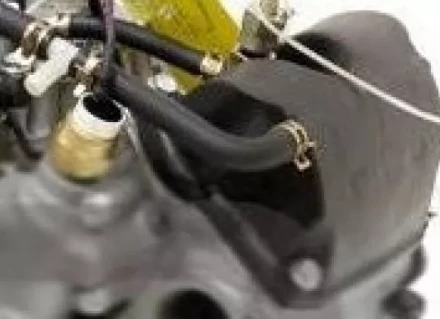 Дизельный двигатель KM2V80G (без глушителя и радиатора) купить в Ханты-Мансийске