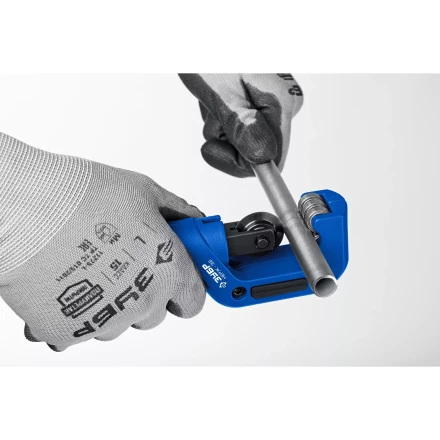 ЗУБР Нерж-32, 4 - 32 мм, на подшипниках, труборез для нержавеющей стали, Профессионал (23832) купить в Ханты-Мансийске