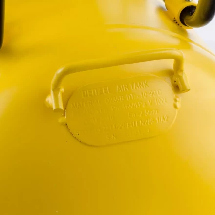 Компрессор воздушный Denzel DKV2200/100 Х-PRO 58079 купить в Ханты-Мансийске