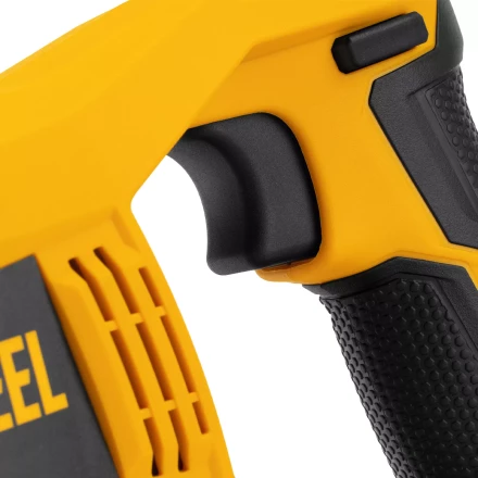 Пила сабельная аккумуляторная бесщет BRC-120,  18В Li-Ion Denzel 28460 купить в Ханты-Мансийске