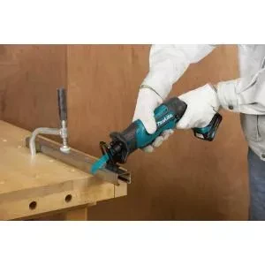 Пила сабельная аккумуляторная Makita JR105DWAE купить в Ханты-Мансийске