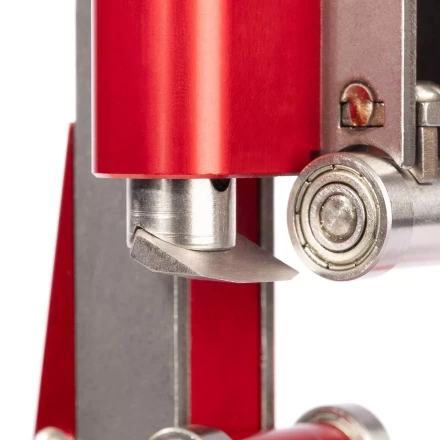 Инструмент КВТ FBS 16–52 для снятия полупроводящего экрана на кабелях из сшитого полиэтилена 16–52 мм (101903) купить в Ханты-Мансийске