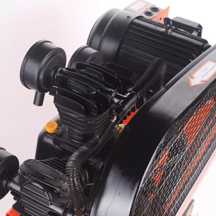 Компрессор масляный поршневой ременной PATRIOT PTR100/670 купить в Ханты-Мансийске