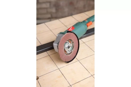 Круг Лепестковый Торцевой (КЛТ) HAMMER КЛТ 1 Ф125х22 Р60 213-025 купить в Ханты-Мансийске