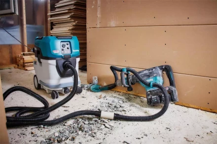 Пылесос строительный аккумуляторный 76В Makita VC006GMZ01, сухая и влажная уборка, 40л (без АКБ и ЗУ) купить в Ханты-Мансийске