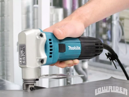 Листовые ножницы по металлу Makita JS1602 купить в Ханты-Мансийске