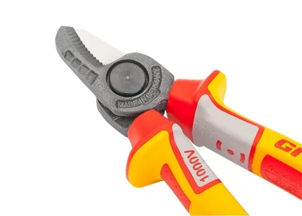 Кабелерез диэлектрические рукоятки до 1000 В трехкомпонентные рукоятки 160 мм GROSS 17725 купить в Ханты-Мансийске