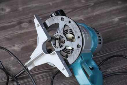 Фрезер Makita 3601B купить в Ханты-Мансийске