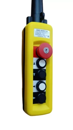 Пульт управления XAC-A4913Y для тали (4 кнопки, 2 скорости, ключ-марка, стоп, IP65, 380В) 1044631 купить в Ханты-Мансийске