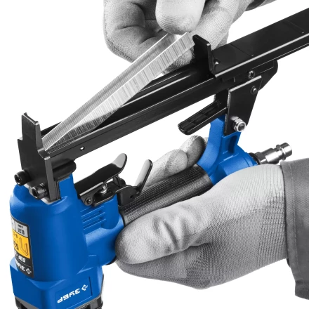 ЗУБР 53F-13, пневматический степлер для скоб 20Ga, тип 53F (6-13 мм), Профессионал (31934) купить в Ханты-Мансийске