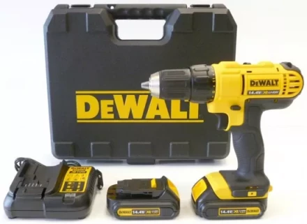 Аккумуляторная дрель DeWalt DCD 734 C2 в кейсе купить в Ханты-Мансийске