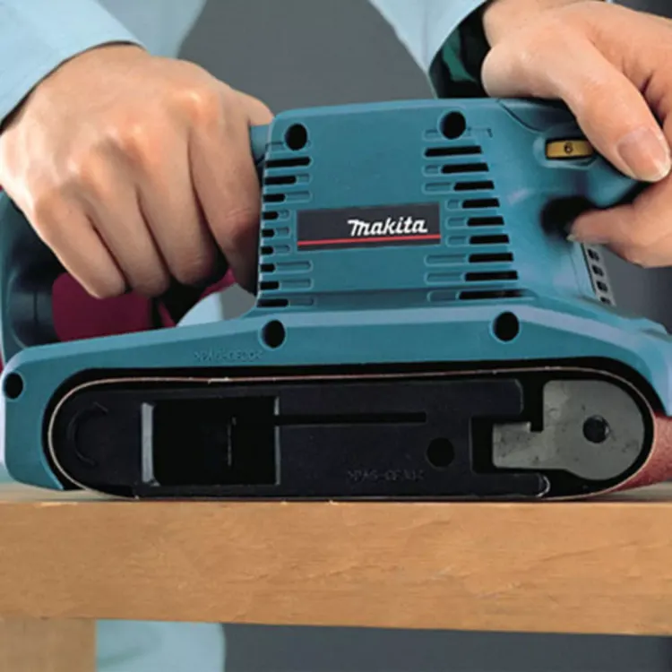 Шлифмашина ленточная Makita ЛШМ 9910K купить в Ханты-Мансийске