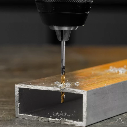 Сверло спиральное по металлу Denzel 3 x 61мм, Р6М5, Golden Tip, многогранная заточка, 2шт., 718268 купить в Ханты-Мансийске