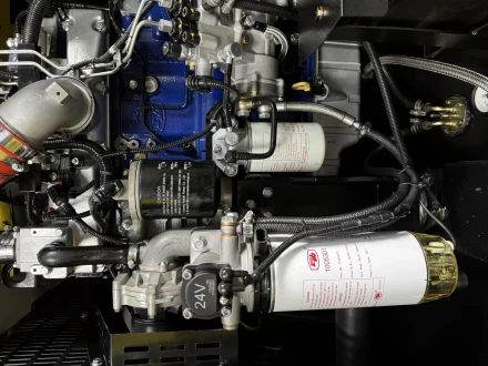 Дизельный генератор Vektor AD-120Y-T400 в шумозащитном кожухе купить в Ханты-Мансийске