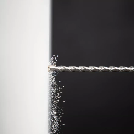 Бур по бетону Denzel, 8 x 210 мм, двойная спираль, три пылеотводящие кромки, 705013 купить в Ханты-Мансийске