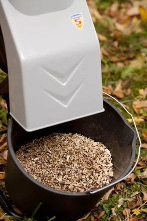 Измельчитель ЗУБР электрический, р/с 40мм, 1600Вт ЗИЭ-40-1600 купить в Ханты-Мансийске