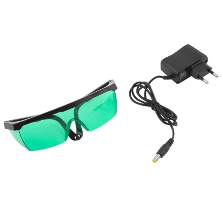 Лазерный уровень ML 06 Green, 30 м, 520 нм, аккумулятор Li 2800 мАч, резьба 5/8" Matrix 35067 купить в Ханты-Мансийске