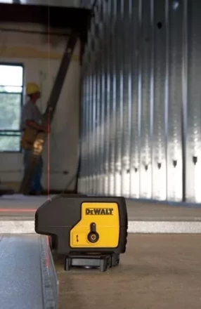 Лазерный нивелир DeWalt DW 083 К купить в Ханты-Мансийске