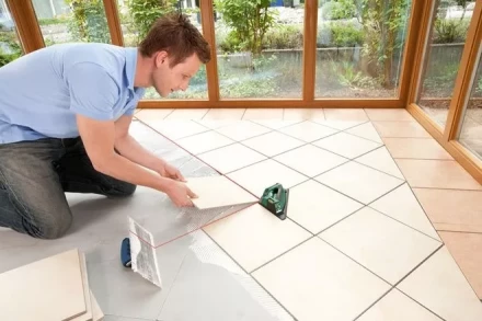 Лазер для укладки плитки BOSCH PLT2 (0.603.664.020) купить в Ханты-Мансийске