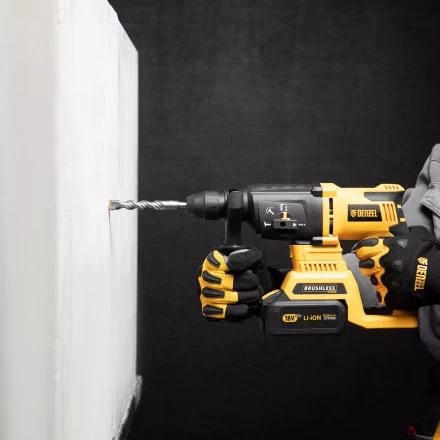 Бур по бетону Denzel, 14 x 160 мм, двойная спираль, три пылеотводящие кромки, купить в Ханты-Мансийске