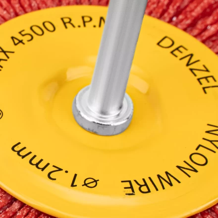 Щетка для дрели Denzel, 100 мм, Плоская, со шпилькой, нейлоновая щетина, 74434 купить в Ханты-Мансийске