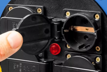 Удлинитель на катушке &quot;КГ 325&quot;, 50 м, 4000 Вт, 4 гнезда, IP44, КГ 3х2,5 кв мм, ЗУБР 55079-50 купить в Ханты-Мансийске