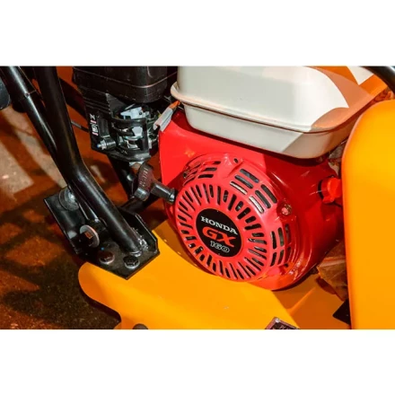 Виброплита VEKTOR VPG-100C купить в Ханты-Мансийске